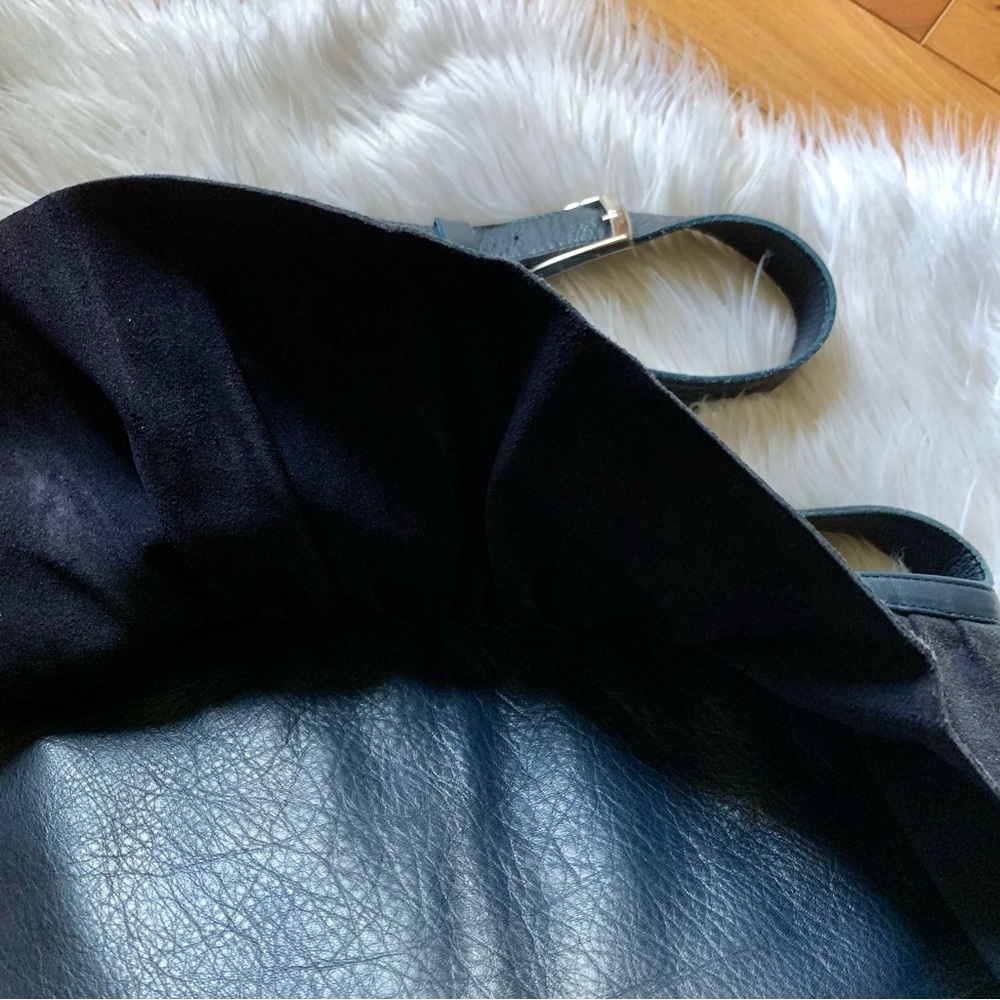Marie Turnor Spacious The Ruffle Suede Leather Shoulder Bag - Picture 7 of 12